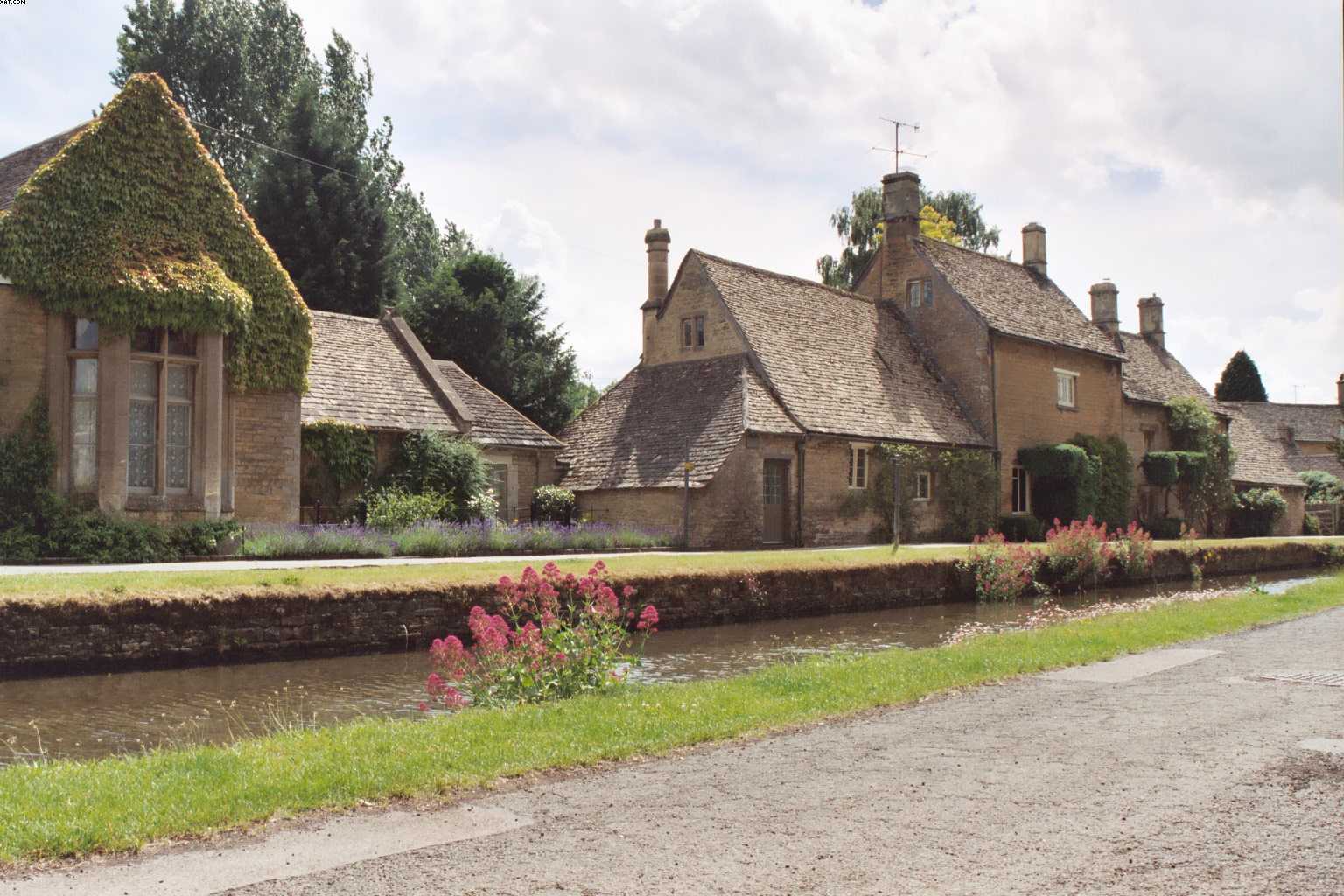 Another view of Lower Slaughter.